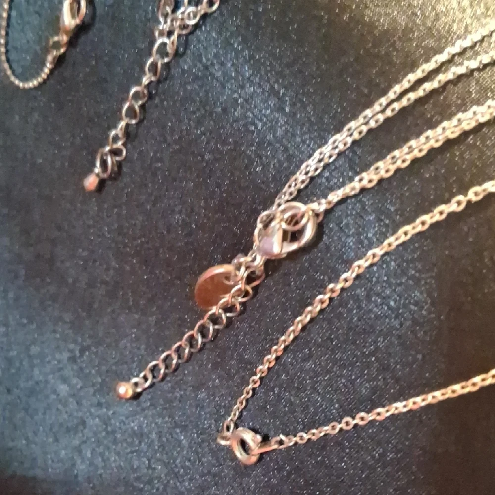 Dazzling Silver Heart Necklace - Picture 7 of 11